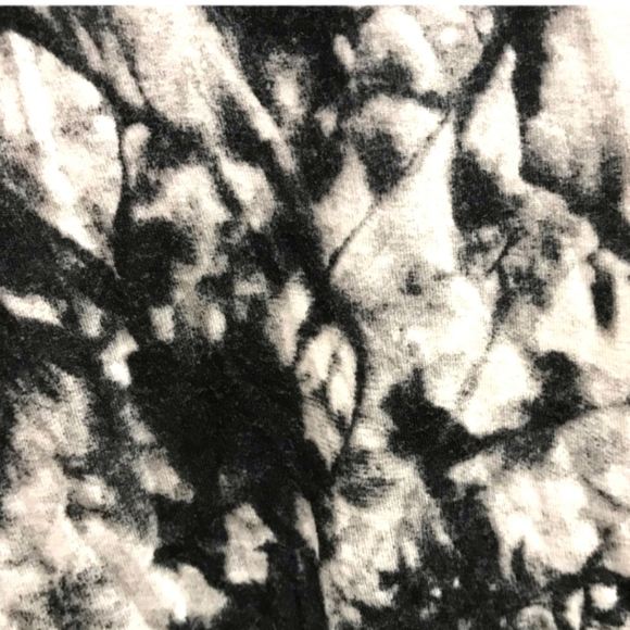 🔖FINAL SALE MUDD Black and White Tie Dye Flowy Top - Picture 6 of 8